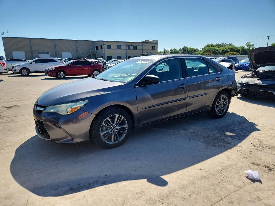 2017 TOYOTA CAMRY SE