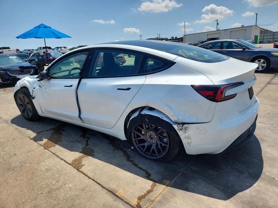 2025 TESLA MODEL 3 2