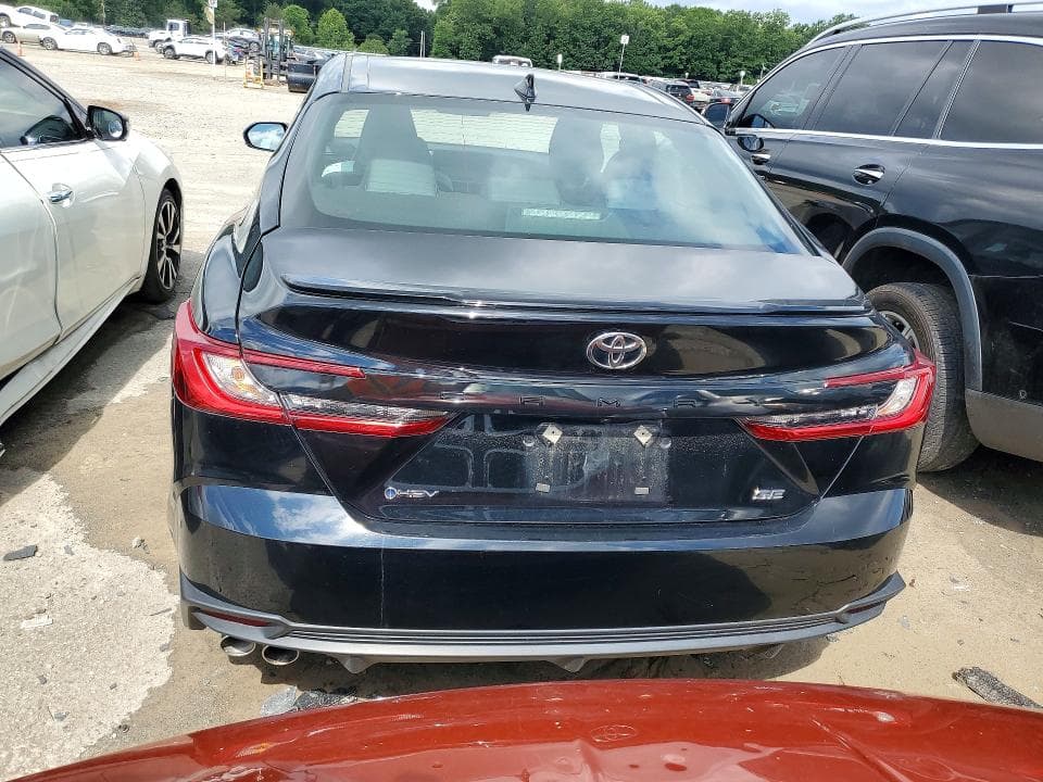 2025 TOYOTA CAMRY SE 6