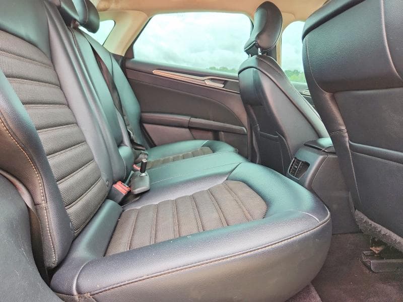 2017 FORD FUSION SE 10