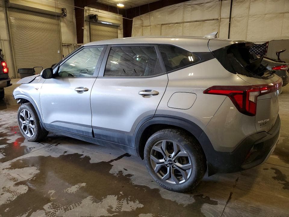 2024 KIA SELTOS LX 2