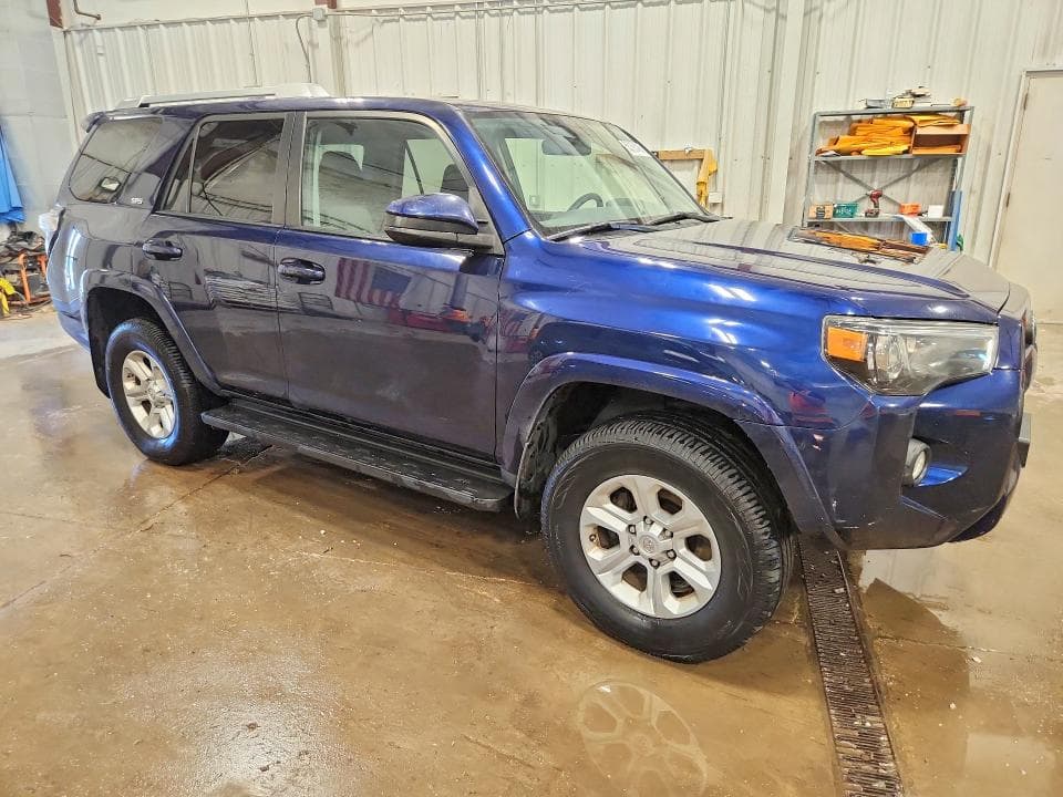 2018 TOYOTA 4RUNNER SR5 4