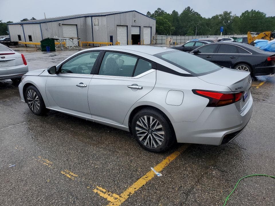 2024 NISSAN ALTIMA SV 2