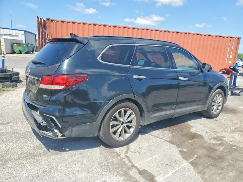 2017 HYUNDAI SANTA FE SE 3