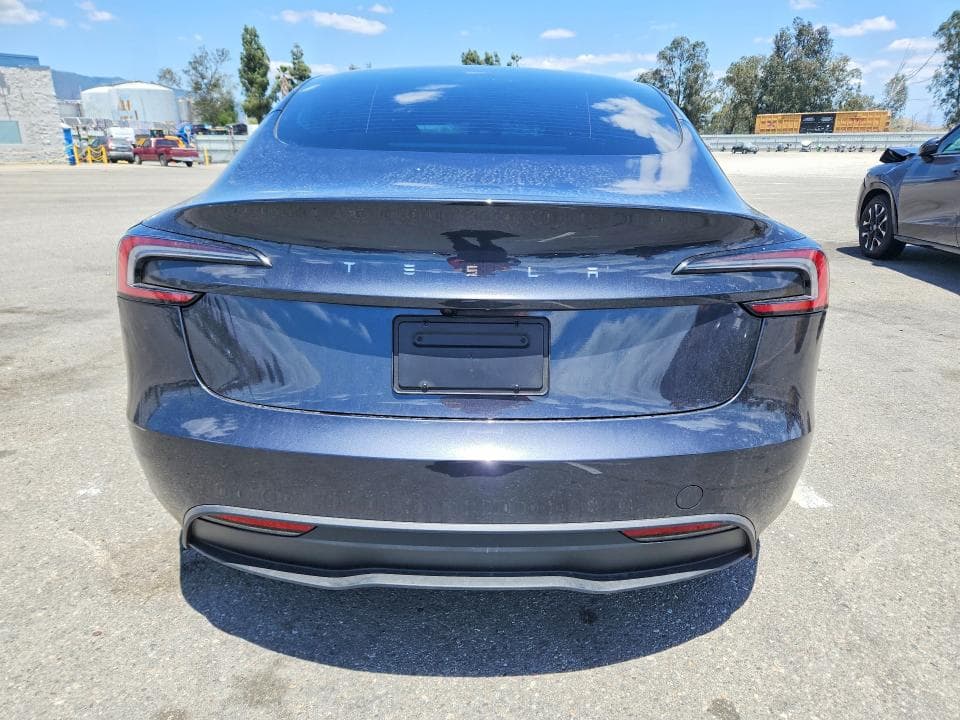 2025 TESLA MODEL 3 6