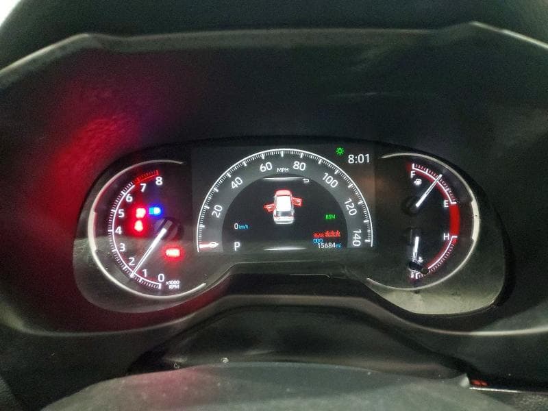 2025 TOYOTA RAV4 XLE 9