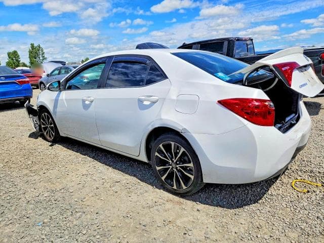 2017 TOYOTA COROLLA SE 2