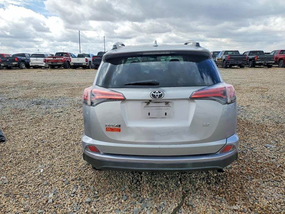2017 TOYOTA RAV4 LE 6