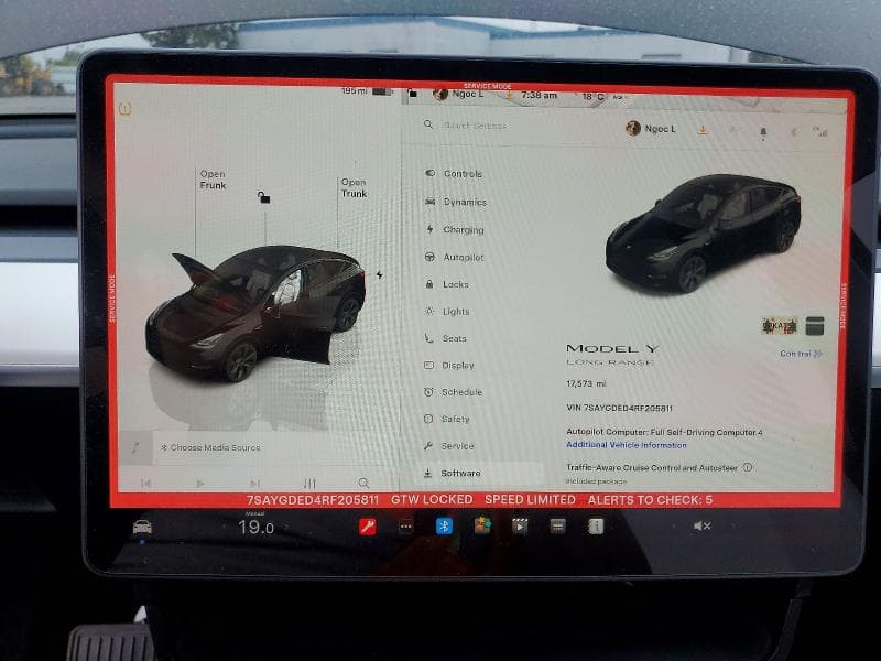 2024 TESLA MODEL Y 9