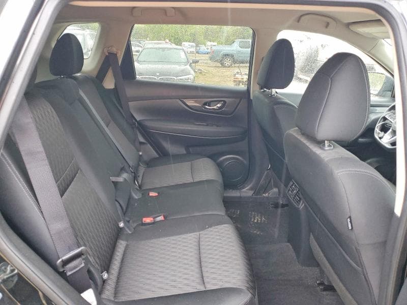 2018 NISSAN ROGUE SV 11