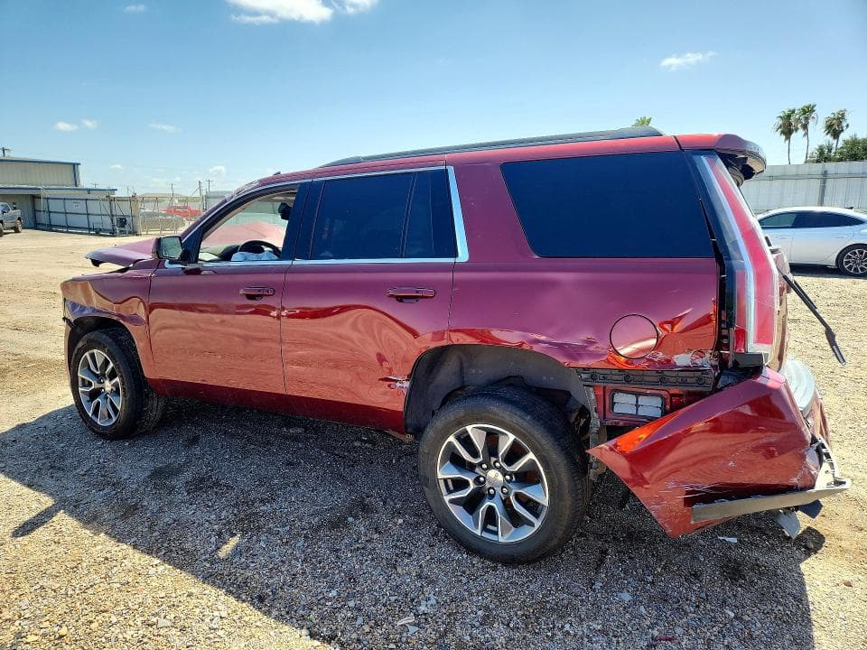 2017 GMC YUKON SLT 2