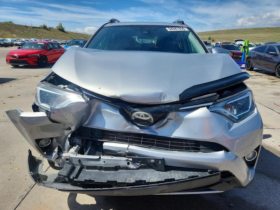 2017 TOYOTA RAV4 XLE 5