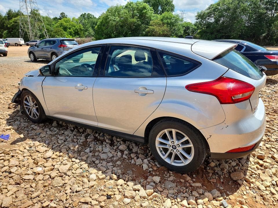 2017 FORD FOCUS SE 2