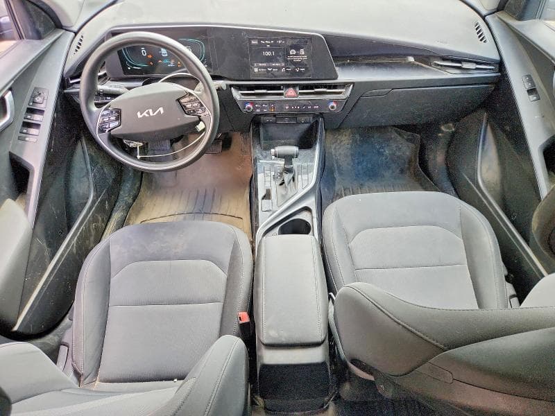 2023 KIA NIRO LX 8