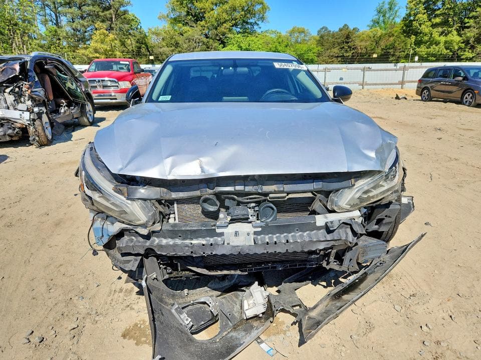 2019 NISSAN ALTIMA SR 5