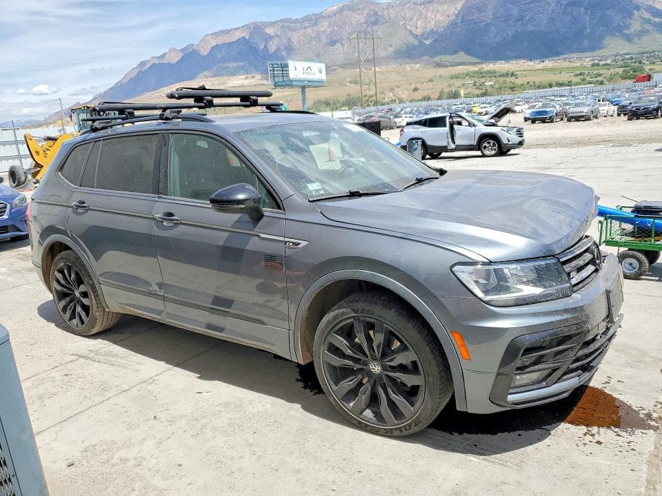 2021 VOLKSWAGEN TIGUAN SE 4