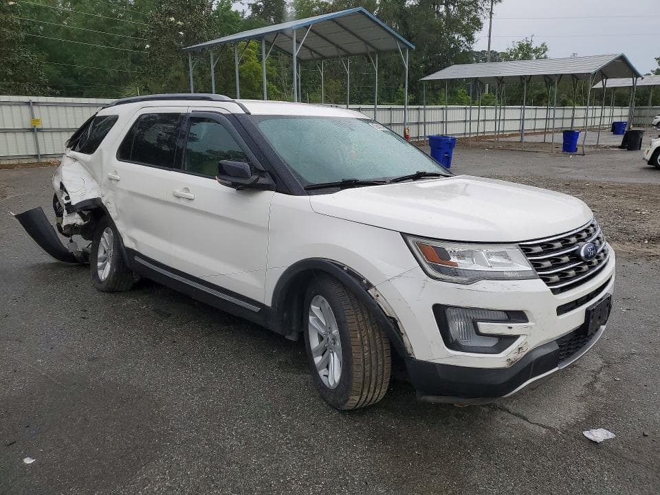 2017 FORD EXPLORER XLT 4