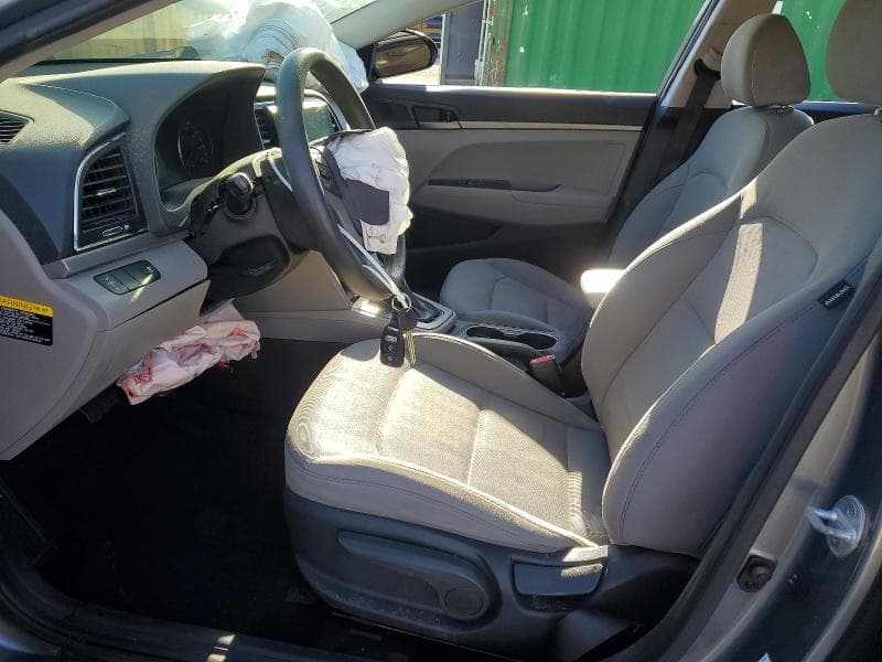2018 HYUNDAI ELANTRA SE 13