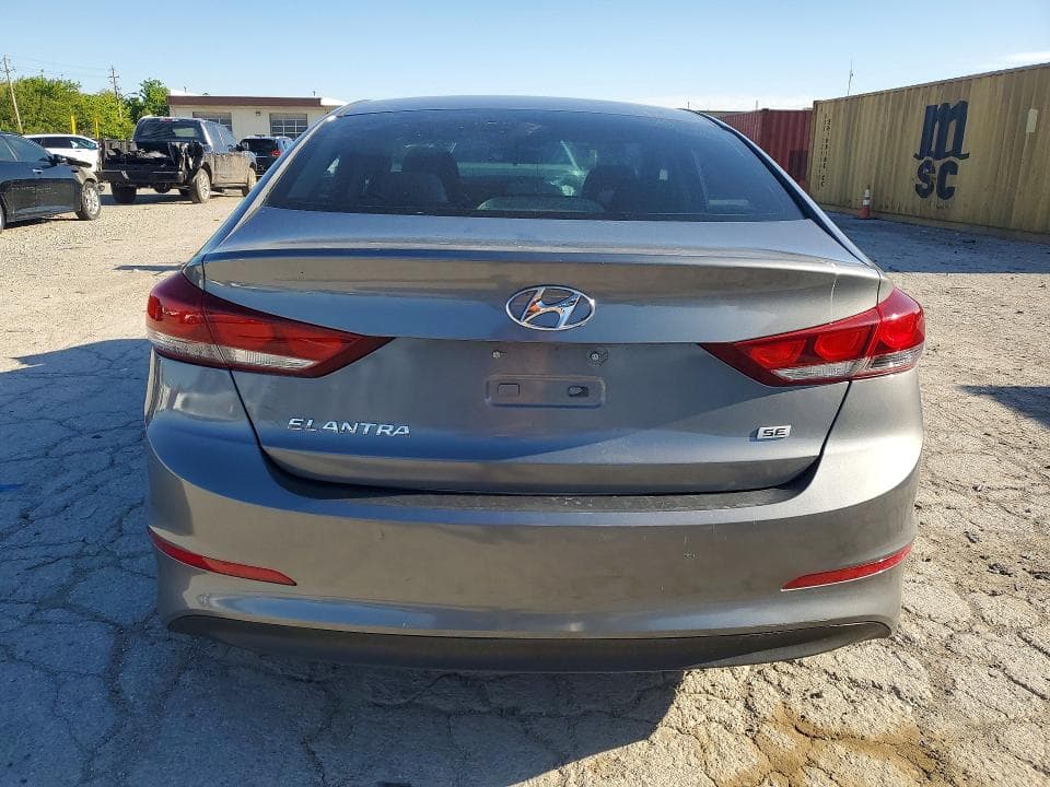 2018 HYUNDAI ELANTRA SE 11