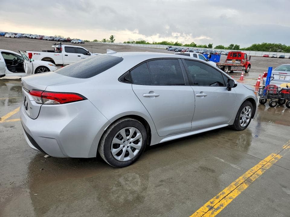 2022 TOYOTA COROLLA LE 3
