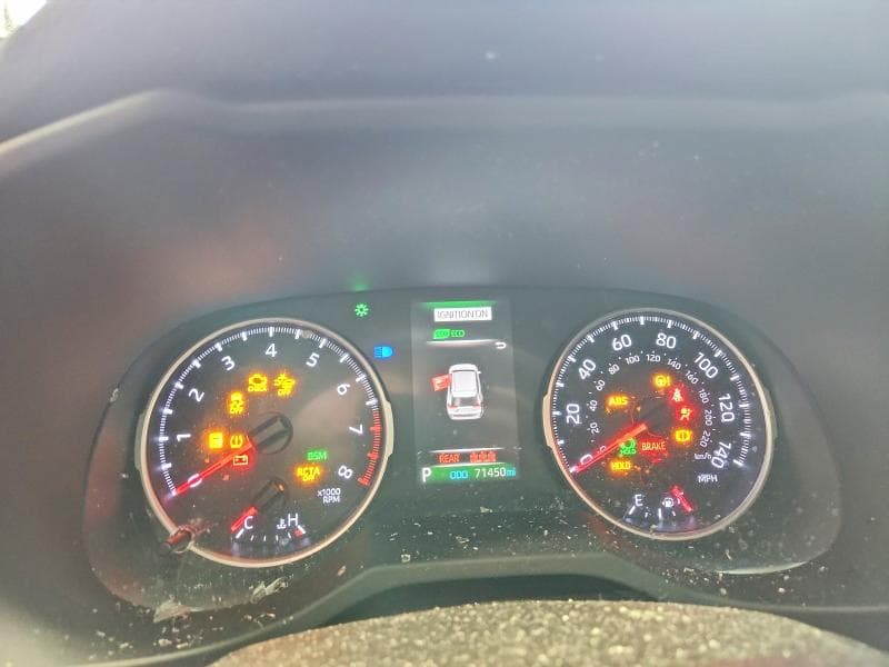 2019 TOYOTA RAV4 XLE 9