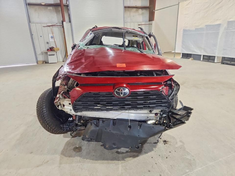 2019 TOYOTA RAV4 LE 5