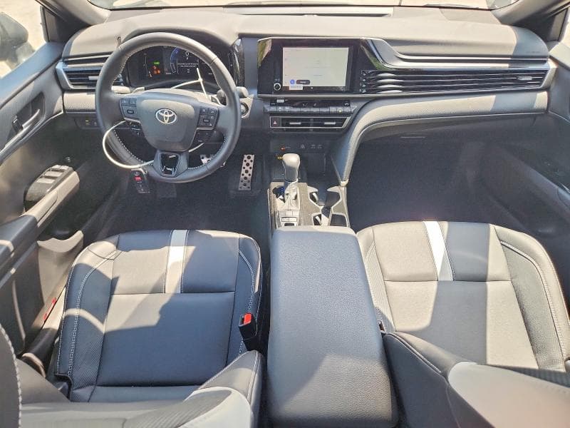 2026 TOYOTA CAMRY SE 8