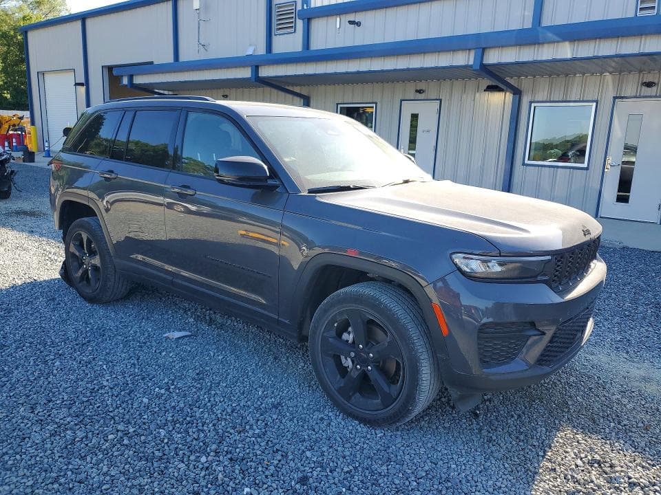 2023 JEEP GRAND CHEROKEE LAREDO 4