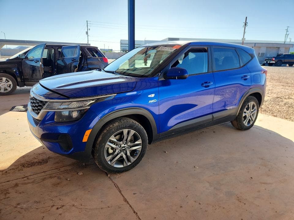 2022 KIA SELTOS LX