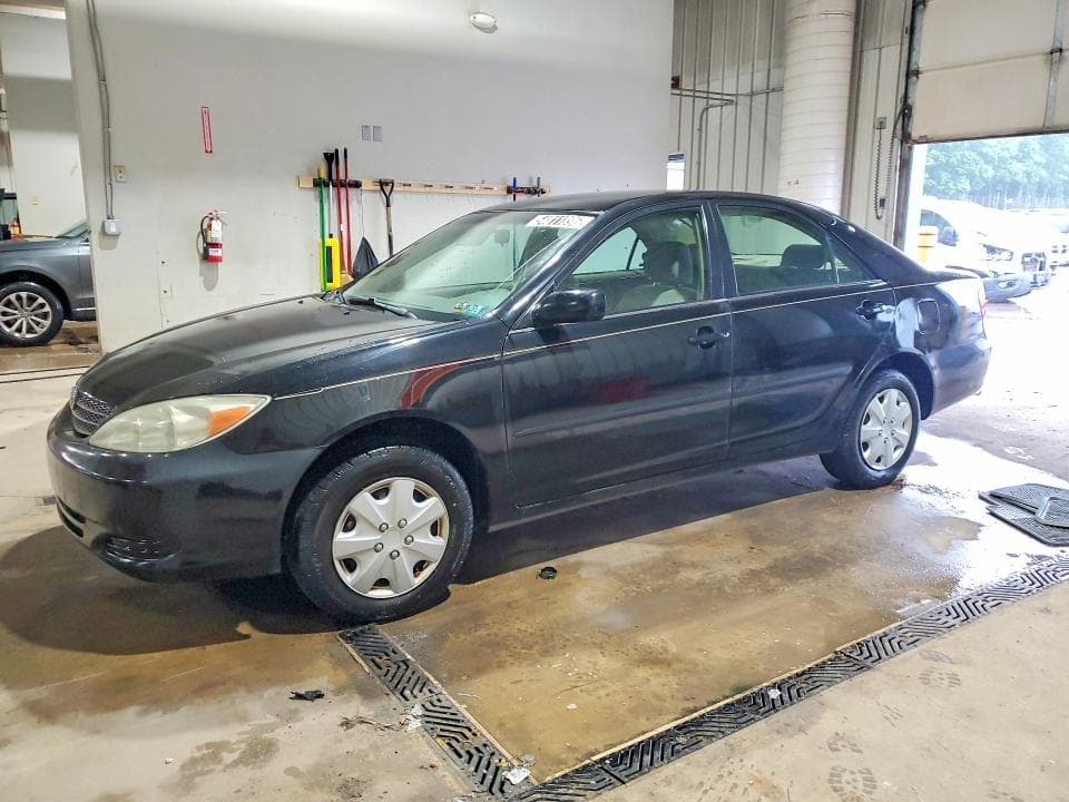 2004 TOYOTA CAMRY