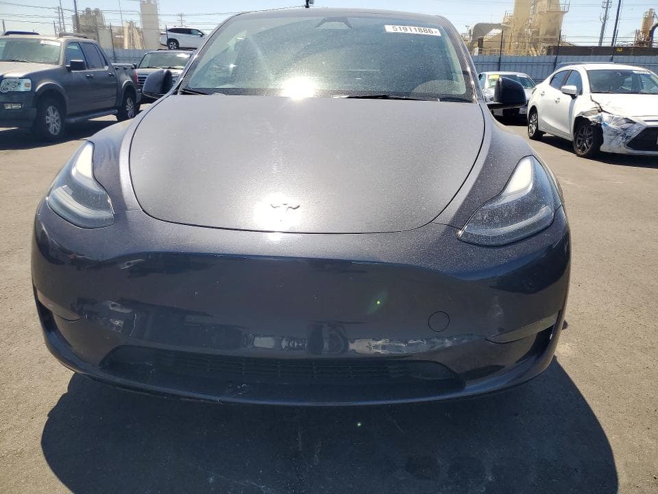 2024 TESLA MODEL Y 5