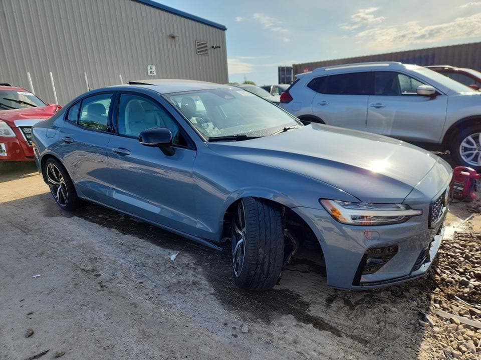 2024 VOLVO S60 PLUS 4