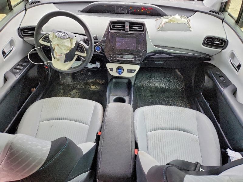 2017 TOYOTA PRIUS TWO 8
