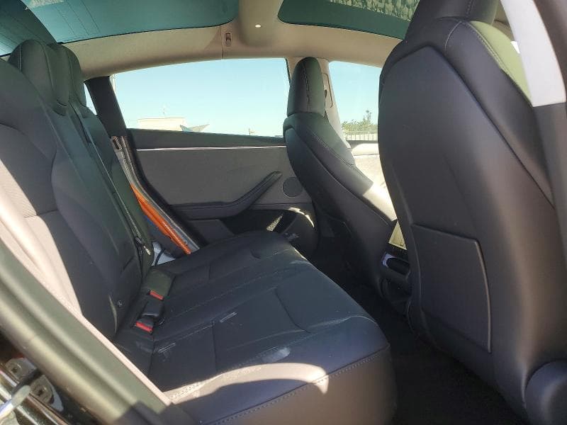 2025 TESLA MODEL 3 10