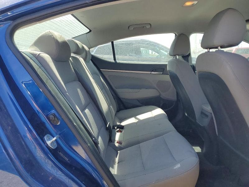 2017 HYUNDAI ELANTRA SE 10