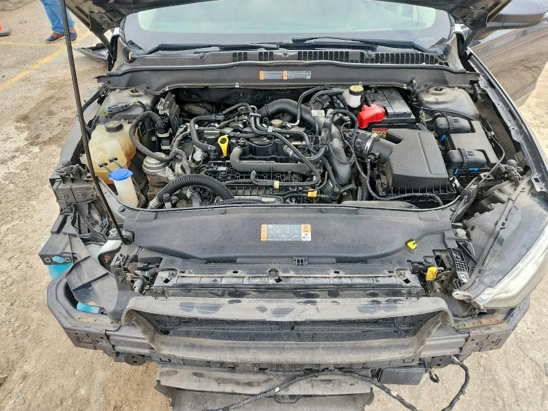 2019 FORD FUSION SE 11