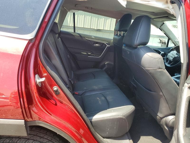 2021 TOYOTA RAV4 XLE PREMIUM 11