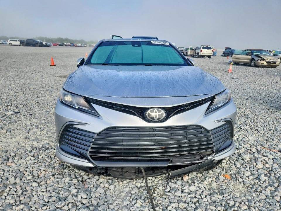 2022 TOYOTA CAMRY LE 5