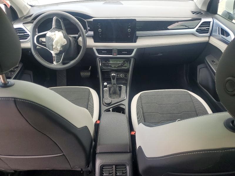 2025 VOLKSWAGEN TAOS SE 8