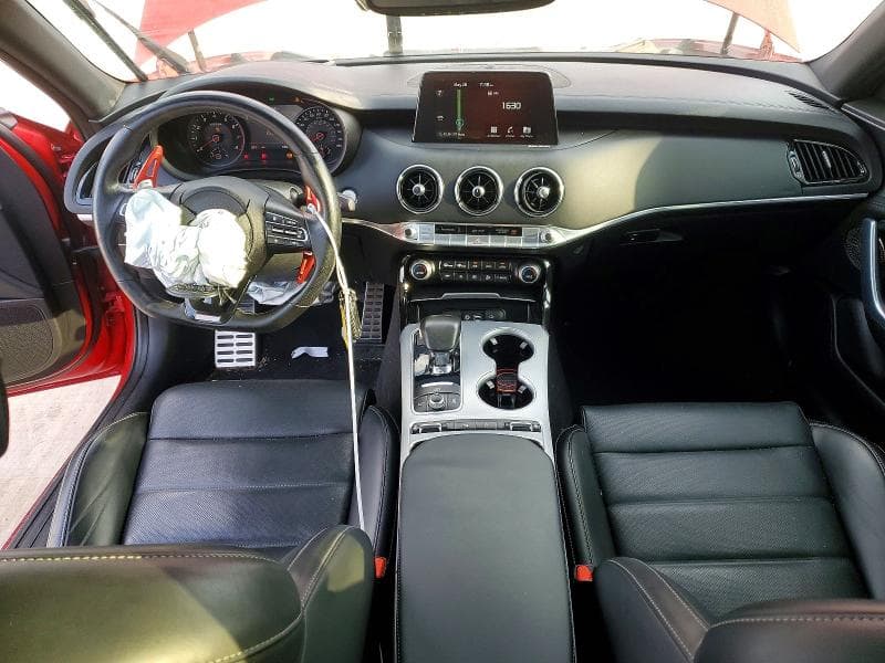 2018 KIA STINGER GT2 8