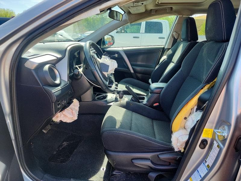 2017 TOYOTA RAV4 XLE 7