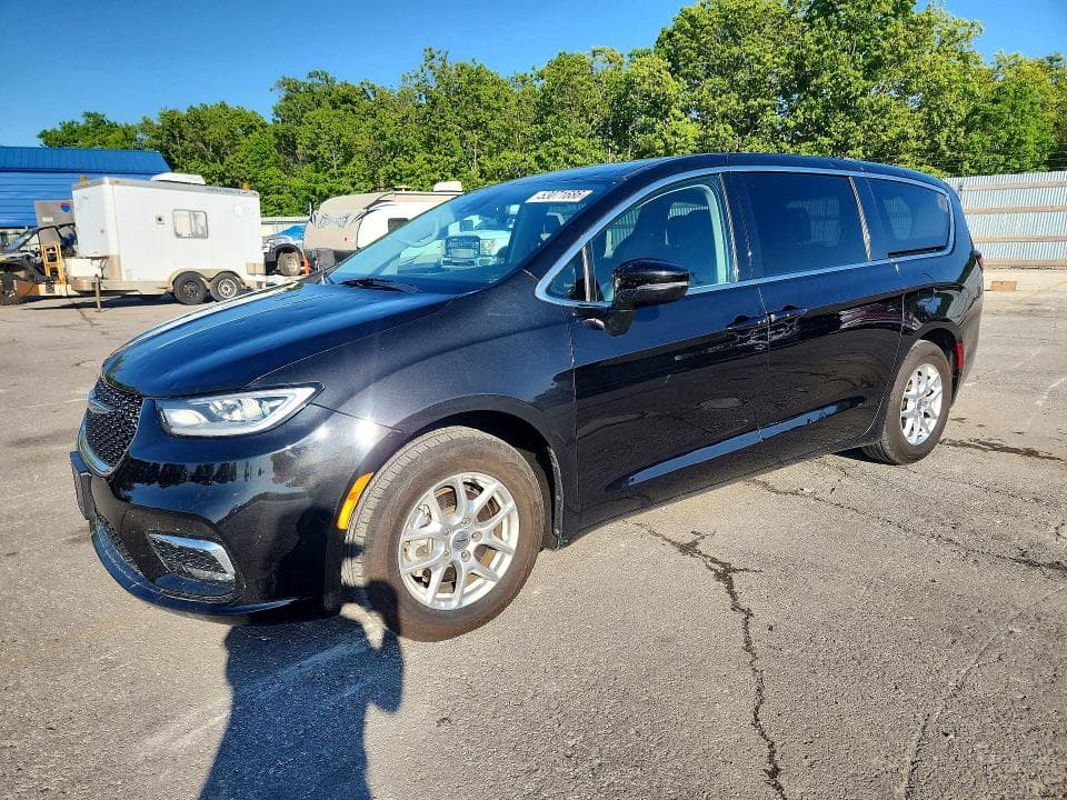 2023 CHRYSLER PACIFICA TOURING L - 1