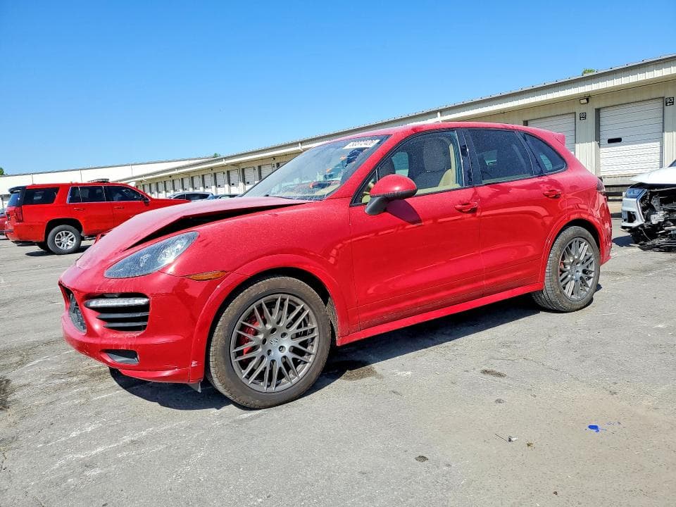 2013 PORSCHE CAYENNE GTS - 1