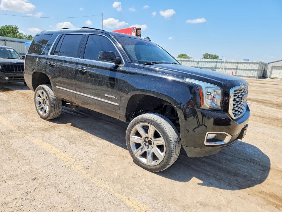 2019 GMC YUKON DENALI 4