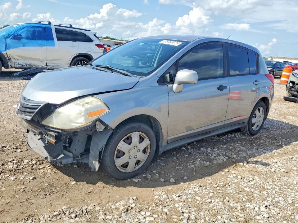 2011 NISSAN VERSA