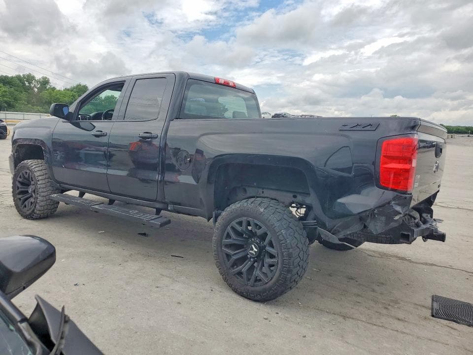 2017 CHEVROLET SILVERADO K1500 LT 2