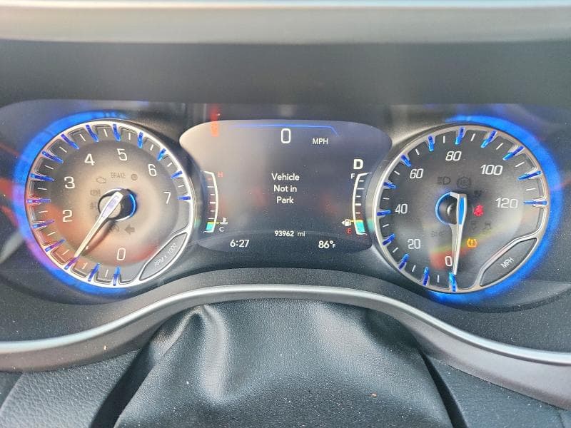 2022 CHRYSLER PACIFICA TOURING L 9