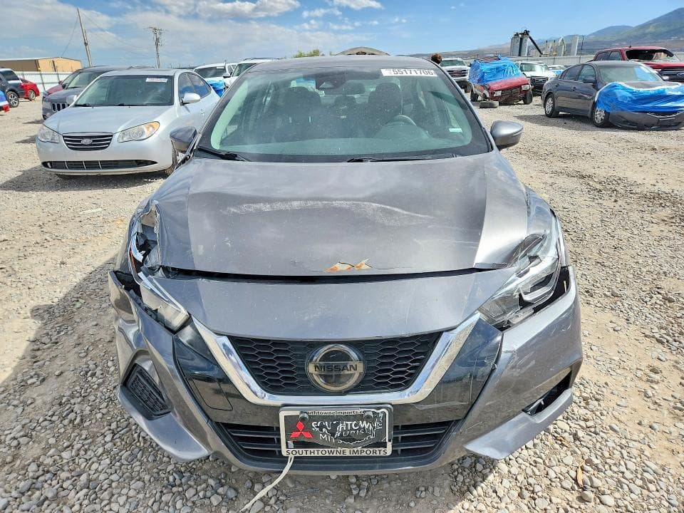 2021 NISSAN VERSA SV 5