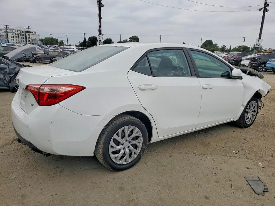 2017 TOYOTA COROLLA LE 3