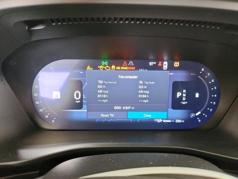 2026 VOLVO XC40 PLUS 9